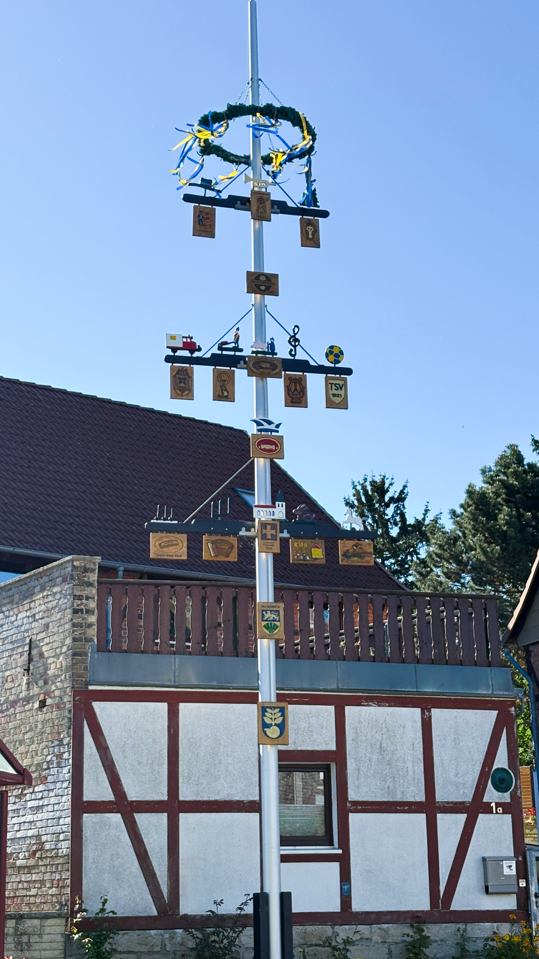TSV Destedt beim Maibaumfest